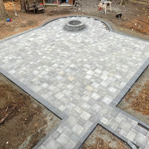 Blue Ribbon Scapes Paver Patio Backyard Image With Fire Pit